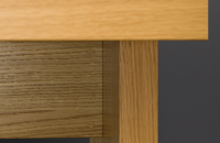 Tisch-mit-Plattengestell-Holz-Tischplatte-Details
